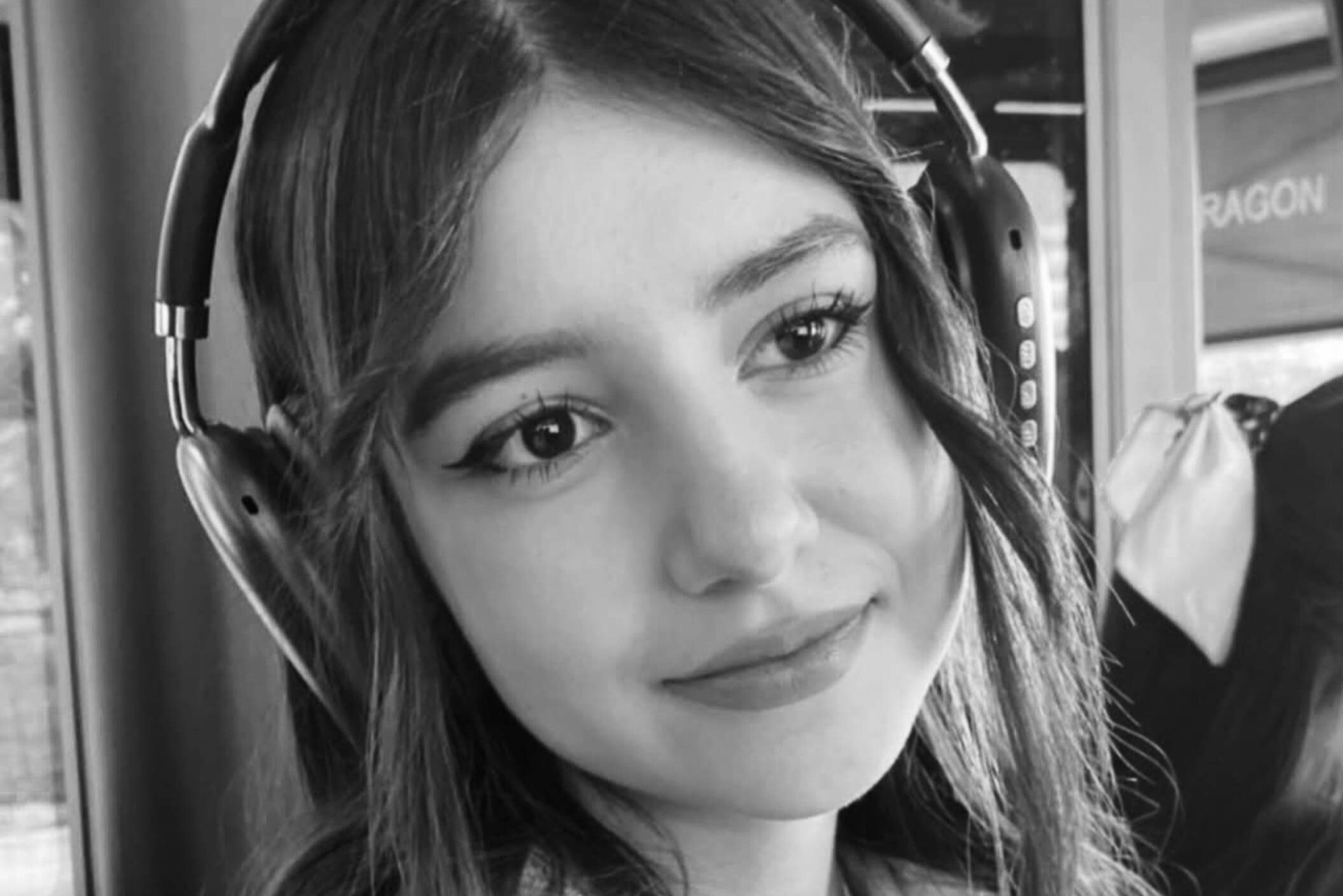 Умерла 19-летняя Селина Абитова, получившая тяжелейшие травмы после падения на нее дерева