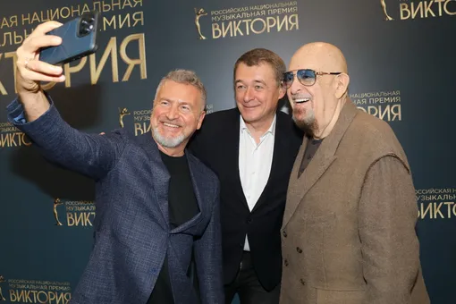 Юбилейная церемония соберет всех музыкальных звезд: кто получит заветную статуэтку?