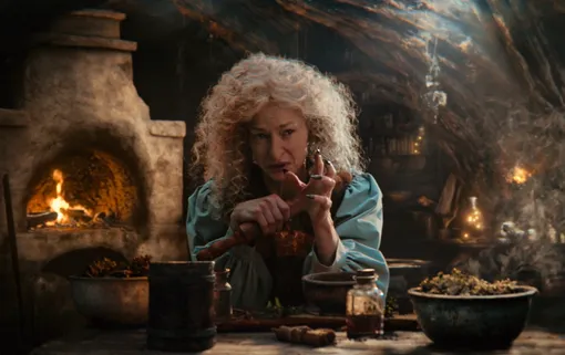 Светлана Ходченкова в роли Яги