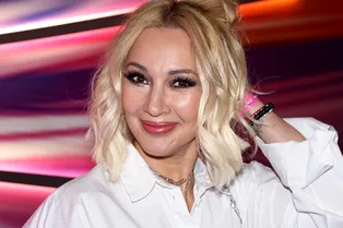 «Знаю тебя с пеленок»: Ирина Понаровская, Стас Пьеха, Наташа Королёва поздравили Леру Кудрявцеву на шоу «ВИА Суперстар!» «Знаю тебя с пеленок»: Ирина Понаровская, Стас Пьеха, Наташа Королёва поздравили Леру Кудрявцеву на шоу «ВИА Суперстар!»