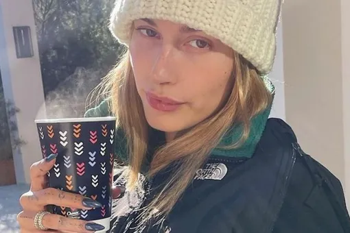 «Тело идеальное»: Хейли Бибер оголила живот после публикации о ее беременности «Тело идеальное»: Хейли Бибер оголила живот после публикации о ее беременности