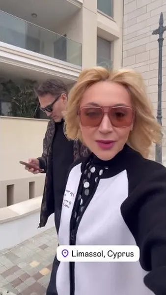 Нажми и смотри