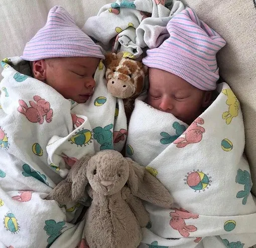 Мать Брендона Дженнера запечатлела близнецов во время сна