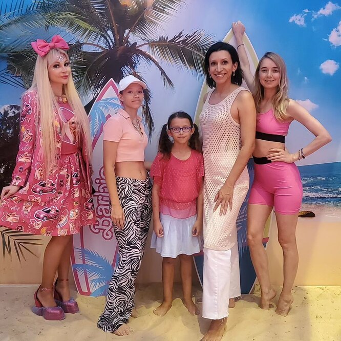 Елена Борщева раскритиковала фильм «Барби», назвав Гослинга «староватым»