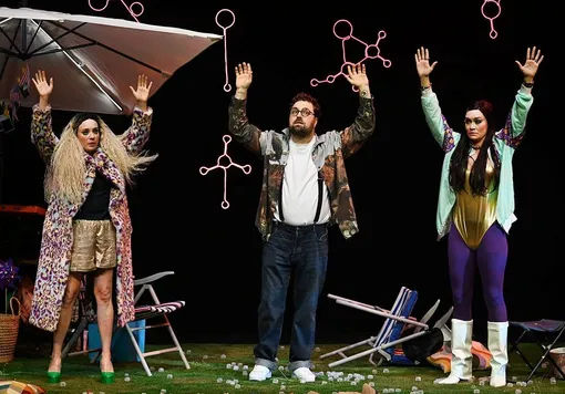 Чулпан Хаматова, Василий Зоркий и Мария Машкова на сцене Чулпан Хаматова, Василий Зоркий и Мария Машкова на сцене