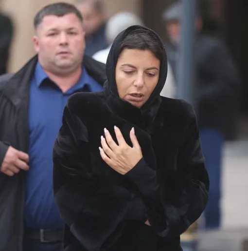 Маргарита Симоньян на похоронах Тиграна Кеосаяна