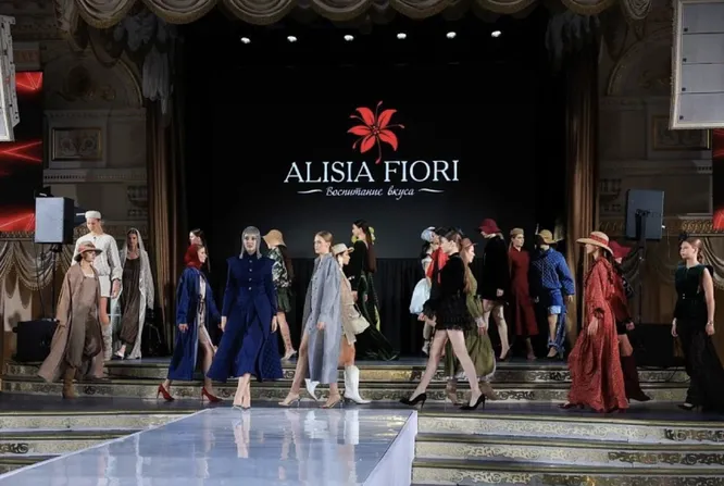 Показ бренда ALISA FIORI Показ бренда ALISA FIORI