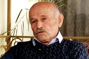 Поэт-песенник Ильяс Идзиев после укуса краснокнижной змеи попал в больницу в критическом состоянии Поэт-песенник Ильяс Идзиев после укуса краснокнижной змеи попал в больницу в критическом состоянии