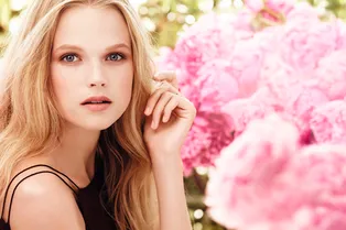 Габриэлла Уайлд стала новым лицом Estée Lauder Габриэлла Уайлд стала новым лицом Estée Lauder