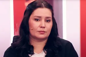 «Ты причина моих несчастий»: родившая в 11 лет Валя Исаева избила дочь на телешоу «Ты причина моих несчастий»: родившая в 11 лет Валя Исаева избила дочь на телешоу