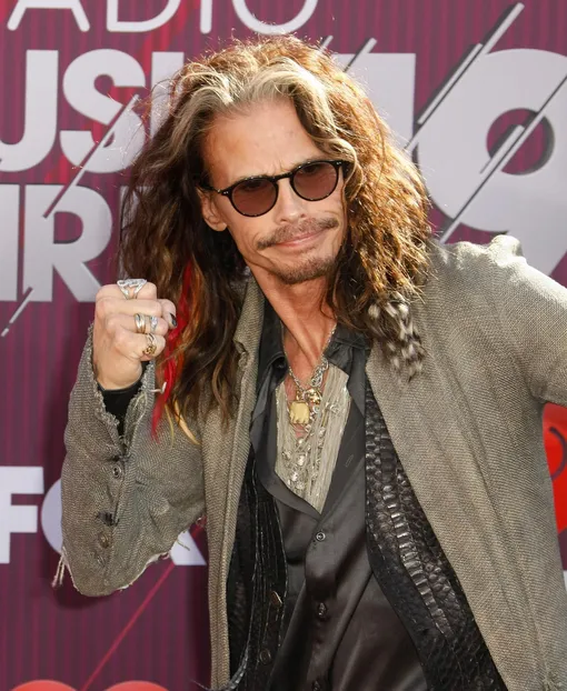 Стивен удерживал девушку в телефонной будке