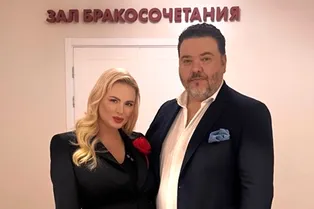 «Боюсь остаться старой девой»: Анна Семенович поймала букет невесты на свадьбе «Боюсь остаться старой девой»: Анна Семенович поймала букет невесты на свадьбе