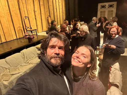 Максим Матвеев и Елизавета Боярская на сцене Максим Матвеев и Елизавета Боярская на сцене