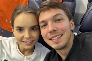«Завидуют»: Дмитрий Соловьев пристыдил Яну Кошкину и ее маму, защитив сестер Авериных «Завидуют»: Дмитрий Соловьев пристыдил Яну Кошкину и ее маму, защитив сестер Авериных