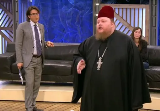 Андрей Малахов и Александр Чернейкин в студии ток-шоу Первого канала