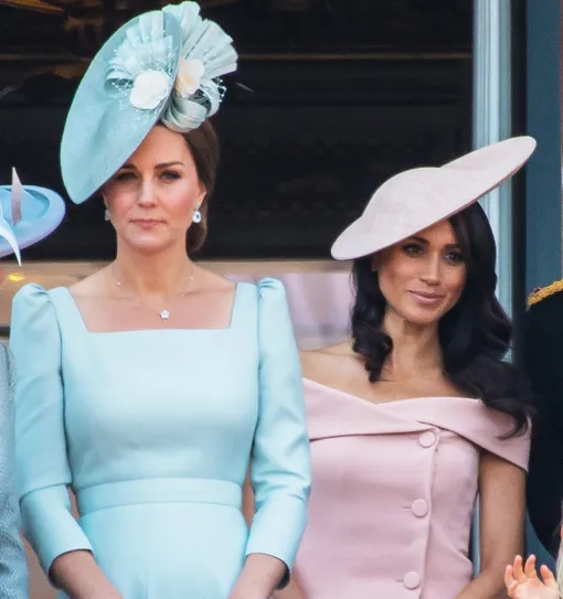 По словам принца Гарри, Кейт Миддлтон и Меган Маркл не поладили с самого начала По словам принца Гарри, Кейт Миддлтон и Меган Маркл не поладили с самого начала