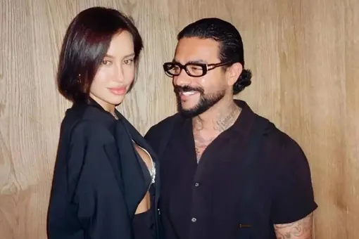 Валентина Иванова в кружевном корсете и мини повеселилась с Тимати на костюмированной вечеринке Валентина Иванова в кружевном корсете и мини повеселилась с Тимати на костюмированной вечеринке