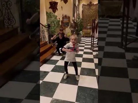 Нажми и смотри Нажми и смотри