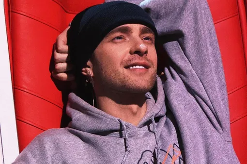 «Я улетел с лестницы. Когда падал, услышал хруст»: Егор Крид рассказал, как серьезно травмировал ногу в Дубае «Я улетел с лестницы. Когда падал, услышал хруст»: Егор Крид рассказал, как серьезно травмировал ногу в Дубае