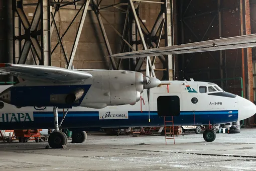 Появились первые кадры с места крушения пассажирского самолета Ан-24 в Амурской области Появились первые кадры с места крушения пассажирского самолета Ан-24 в Амурской области