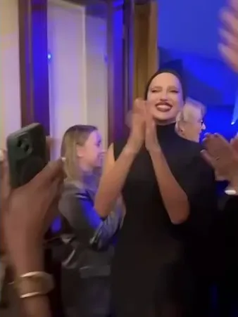 Нажми и смотри