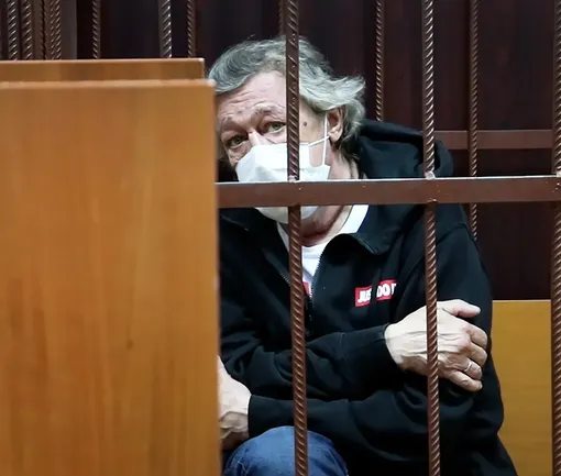 Актер поклялся не притрагиваться к алкоголю Актер поклялся не притрагиваться к алкоголю