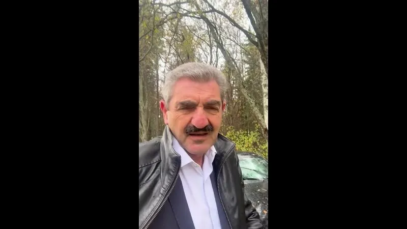 Нажми и смотри