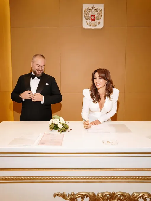 Влюбленные расписались на Рублевке