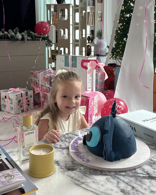 Дочь Лианы Шульгиной и сына Валерии на празднике