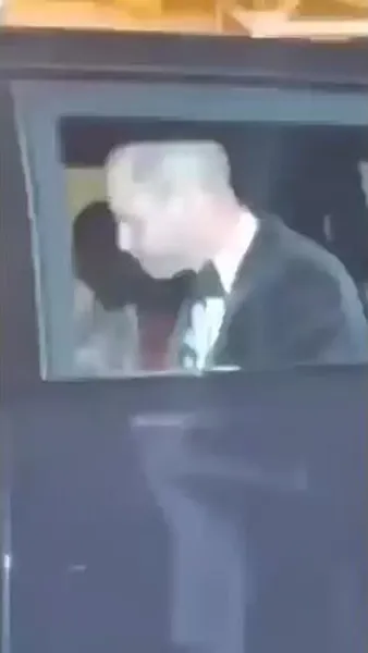 Нажми и смотри