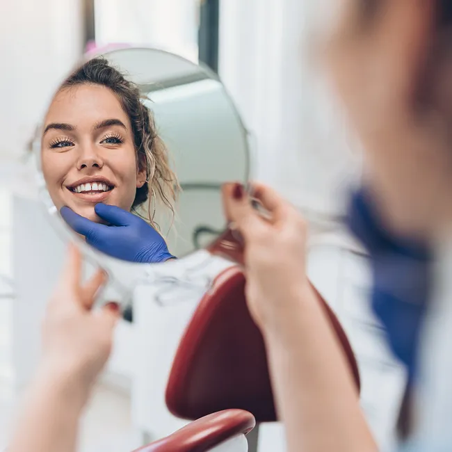 Щербинка между зубов: нужно ли убирать