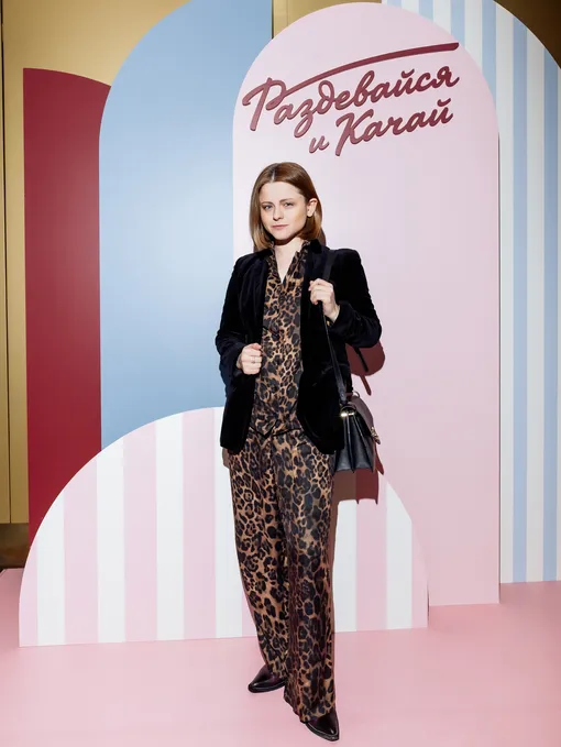 Ксения Суркова