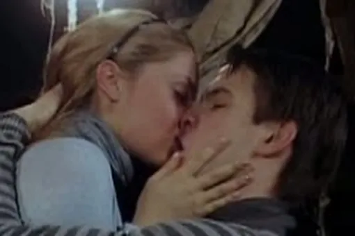 Закрытая школа: 1 сезон (9 серия) Закрытая школа: 1 сезон (9 серия)