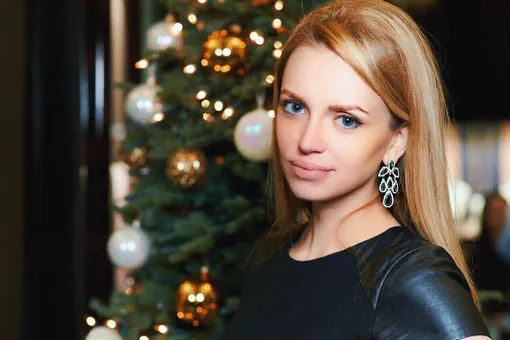Милана Кержакова впервые показала лицо сына Милана Кержакова впервые показала лицо сына