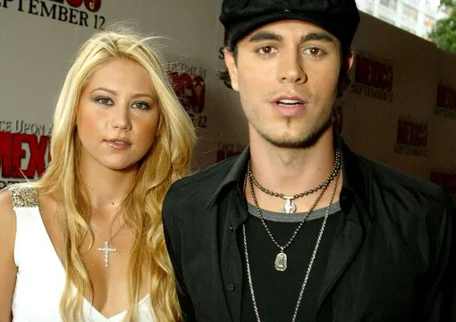 Анна Курникова и Энрике Иглесиас воспитывают троих детей