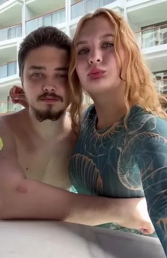 Нажми и смотри