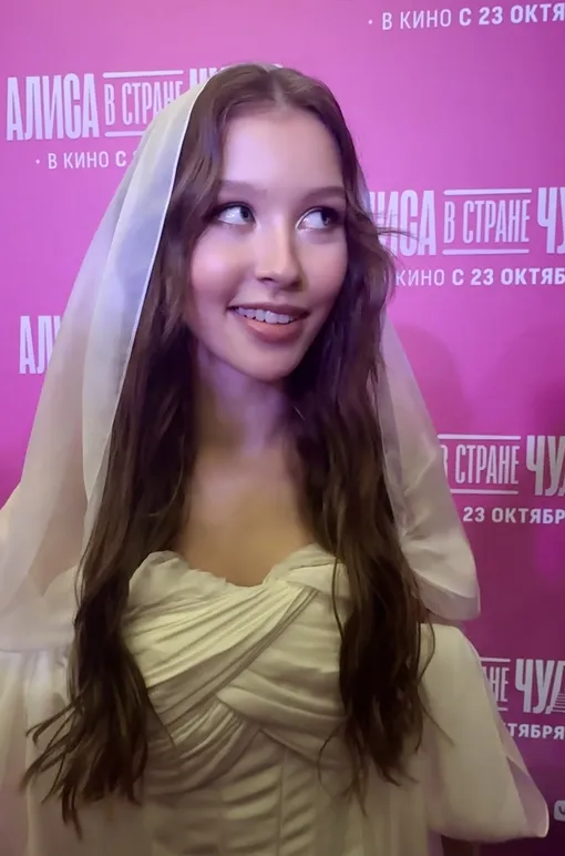 Анна Пересильд в образе невесты Анна Пересильд в образе невесты