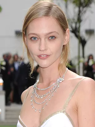 Саша Пивоварова Саша Пивоварова