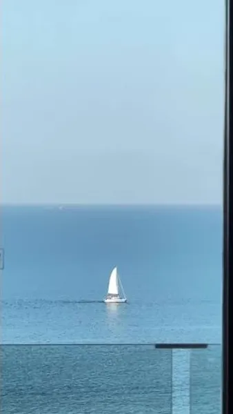 Нажми и смотри