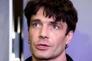 «Вы мешаете людям получить живое впечатление»: Максим Матвеев призвал зрителей не делать фото и видео на «Опере нищих» «Вы мешаете людям получить живое впечатление»: Максим Матвеев призвал зрителей не делать фото и видео на «Опере нищих»