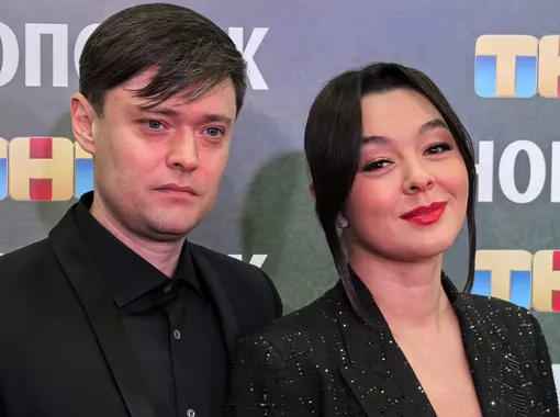 Аркадий Водахов и Марина Кравец на премьере комедии «Небриллиантовая рука» Аркадий Водахов и Марина Кравец на премьере комедии «Небриллиантовая рука»