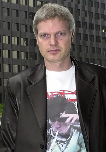 развод во время беременности Элизабет Херли