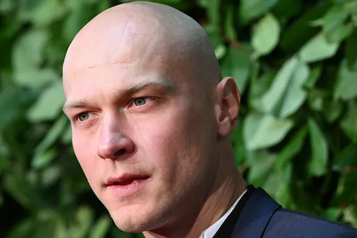 Юра Борисов не смог выиграть последнюю перед «Оскаром» кинопремию, уступив Кирану Калкину Юра Борисов не смог выиграть последнюю перед «Оскаром» кинопремию, уступив Кирану Калкину