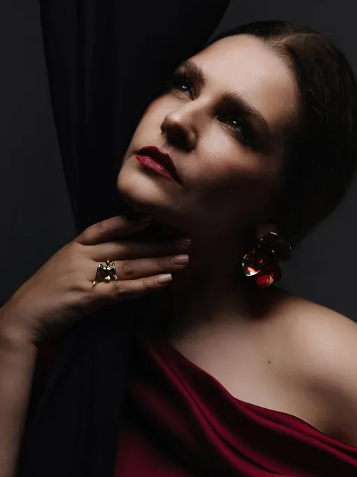 Глафира Тарханова преобразилась Глафира Тарханова преобразилась