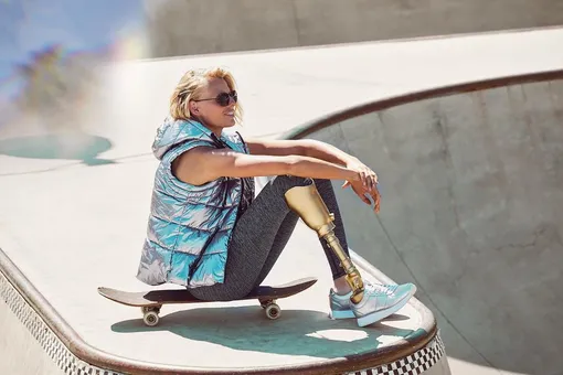 29-летняя модель из-за тампона лишилась ноги, а теперь может потерять и вторую 29-летняя модель из-за тампона лишилась ноги, а теперь может потерять и вторую