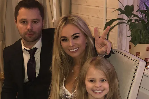 «Поздравлений от папы не дождалась»: мама Миланы Стар рассказала, как Виталий Гогунский огорчил дочь в день рождения