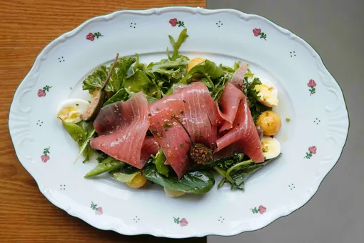 Нисуаз с подкопченным тунцом Нисуаз с подкопченным тунцом