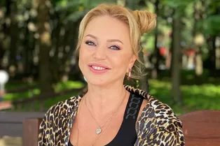 «Я сделала силиконовые губы?»: Алла Довлатова разоблачила журналистку «Я сделала силиконовые губы?»: Алла Довлатова разоблачила журналистку