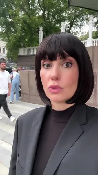 Нажми и смотри