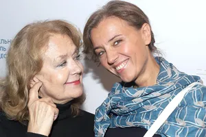 «Мою любовь к маме разделяет вся страна!»: дочь Ирины Алферовой обратилась к ней в день 75-летия